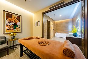 Muong Thanh Luxury Ha Long Centre Hotel