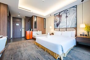 Muong Thanh Luxury Ha Long Centre Hotel