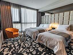 Best Louis Hamilton Hotel West Busan