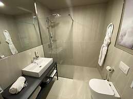 Amedia Milano - Trademark Collection by Wyndham