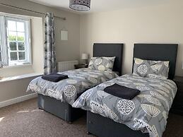 Tuckers Grave Inn Nr Bath Longleat Cheddar Bristol