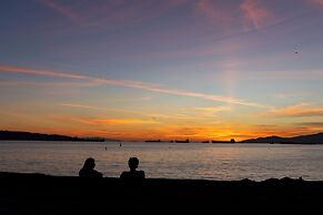 Revival English Bay, Vancouver