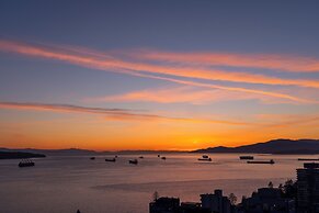Revival English Bay, Vancouver