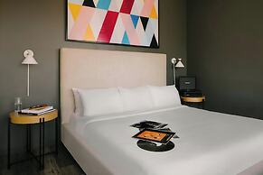 Sonder by Marriott Bonvoy Gabriel Richard Apartments Downtown