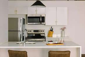 Sonder by Marriott Bonvoy Gabriel Richard Apartments Downtown