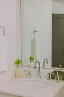 Sonder by Marriott Bonvoy Gabriel Richard Apartments Downtown