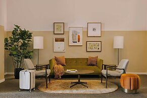 Sonder by Marriott Bonvoy Gabriel Richard Apartments Downtown