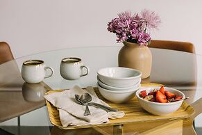 Sonder by Marriott Bonvoy Gabriel Richard Apartments Downtown