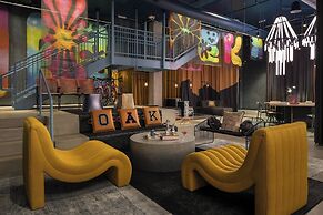 Moxy Oakland Uptown