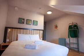 The People - Strasbourg - Hostel