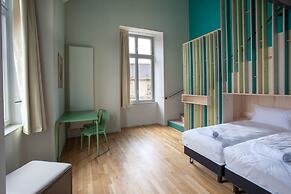 The People - Strasbourg - Hostel