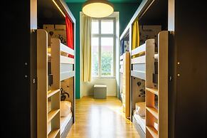 The People - Strasbourg - Hostel