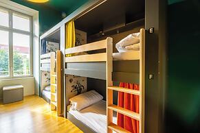 The People - Strasbourg - Hostel