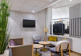 B&B HOTEL Nice Aéroport