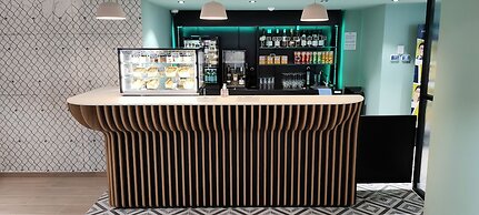 B&B HOTEL Nice Aéroport