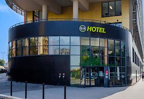 B&B HOTEL Nice Aéroport