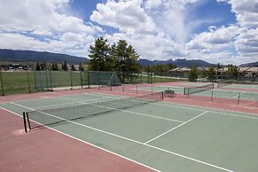 Meadow Ridge Court 27 Unit 6 2 Bedroom Condo by Redawning