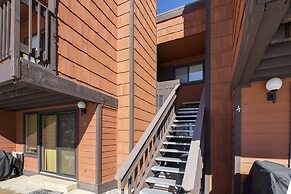 Meadow Ridge Court 27 Unit 6 2 Bedroom Condo by Redawning