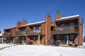 Meadow Ridge Court 27 Unit 6 2 Bedroom Condo by Redawning