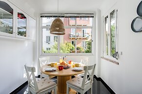 Sunny Apartment in Príncipe Real