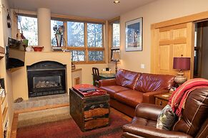 1934 Soda Springs 3 Bedroom Condo by RedAwning