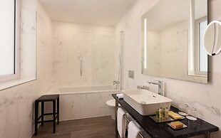 Hilton Rijeka Costabella Beach Resort & Spa