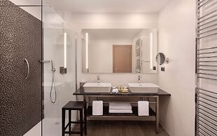Hilton Rijeka Costabella Beach Resort & Spa