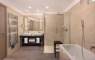 Hilton Rijeka Costabella Beach Resort & Spa