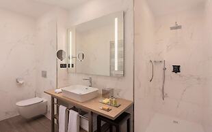 Hilton Rijeka Costabella Beach Resort & Spa
