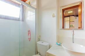 GB18 Maravilhosa Casa Pé na Areia