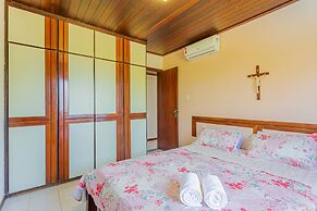 GB18 Maravilhosa Casa Pé na Areia