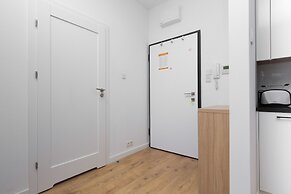 Apartment Warsaw Sławińska by Renters