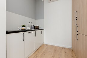 Apartment Warsaw Sławińska by Renters