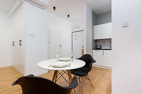 Apartment Warsaw Sławińska by Renters