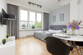Apartment Warsaw Sławińska by Renters