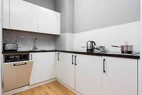 Apartment Warsaw Sławińska by Renters
