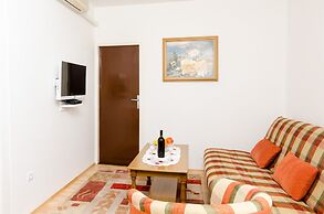 Apartment Amela