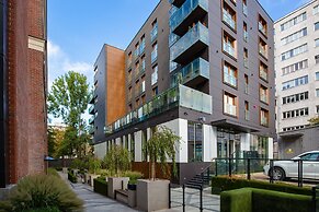 Apartments Warsaw Pawia by Renters