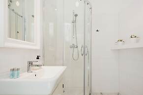 Apartments Warsaw Pawia by Renters