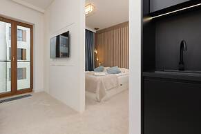 Apartments Warsaw Pawia by Renters