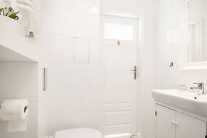 Apartments Warsaw Pawia by Renters