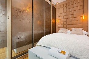 Apartments Warsaw Pawia by Renters