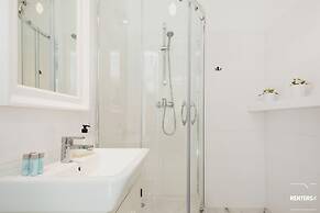 Apartments Warsaw Pawia by Renters