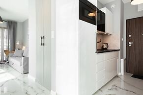 Apartments Warsaw Pawia by Renters