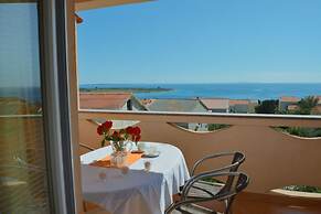 Floral Apartments Pende