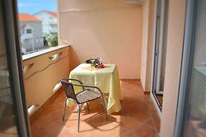 Floral Apartments Pende