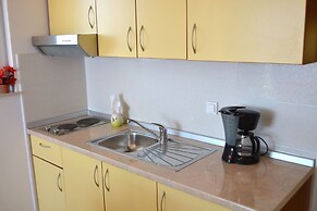 Floral Apartments Pende