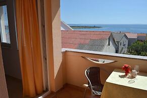 Floral Apartments Pende