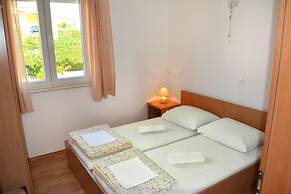 Floral Apartments Pende