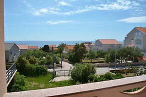 Floral Apartments Pende